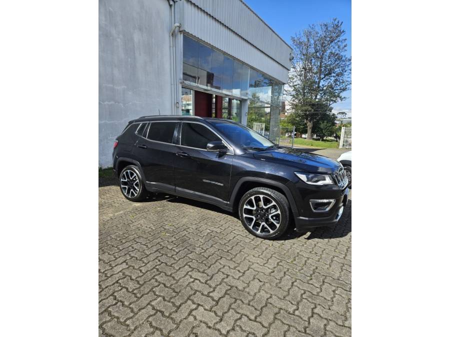 JEEP - COMPASS - 2018/2019 - Preta - R$ 105.000,00