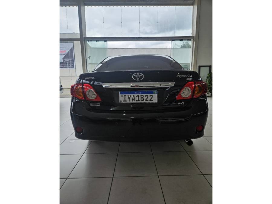 TOYOTA - COROLLA - 2010/2011 - Preta - R$ 59.000,00