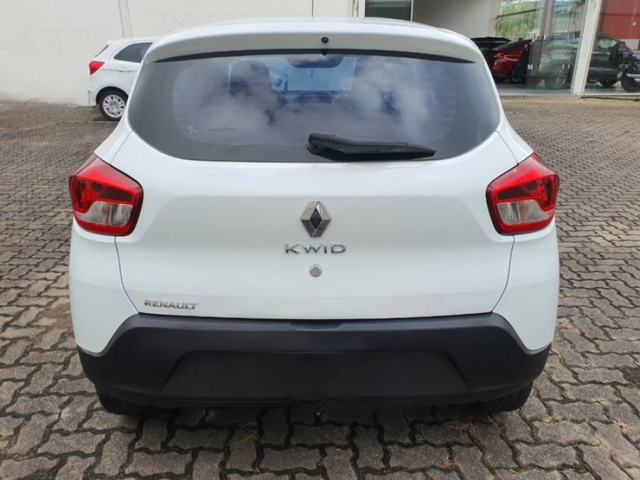 RENAULT - KWID - 2020/2021 - Branca - R$ 51.000,00