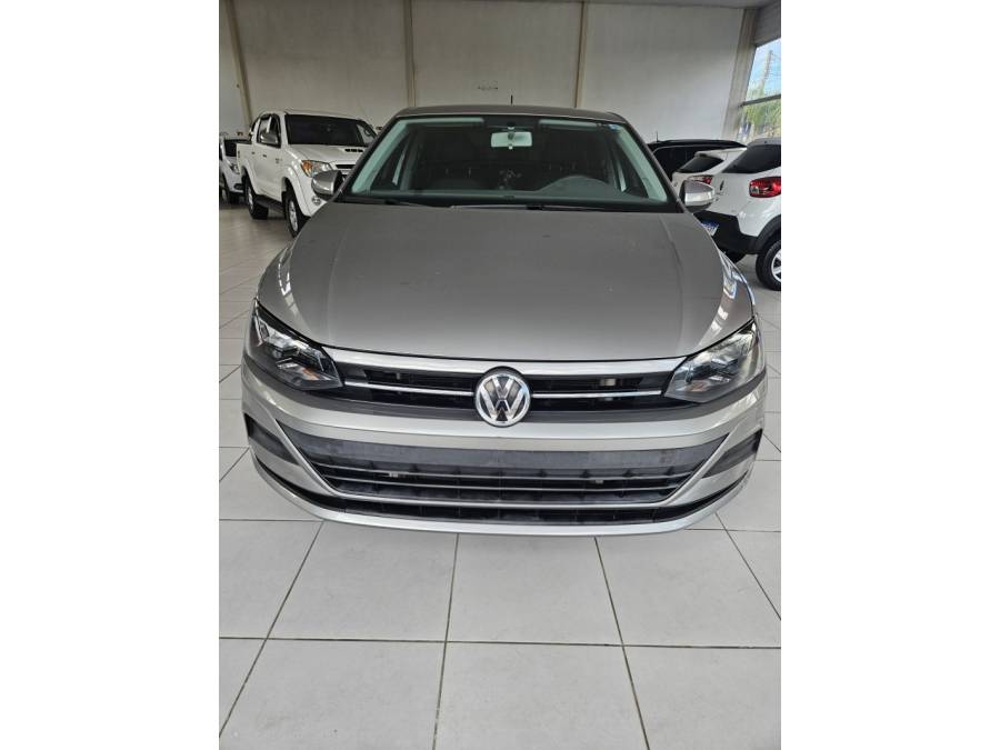 VOLKSWAGEN - VIRTUS - 2018/2019 - Prata - R$ 72.000,00