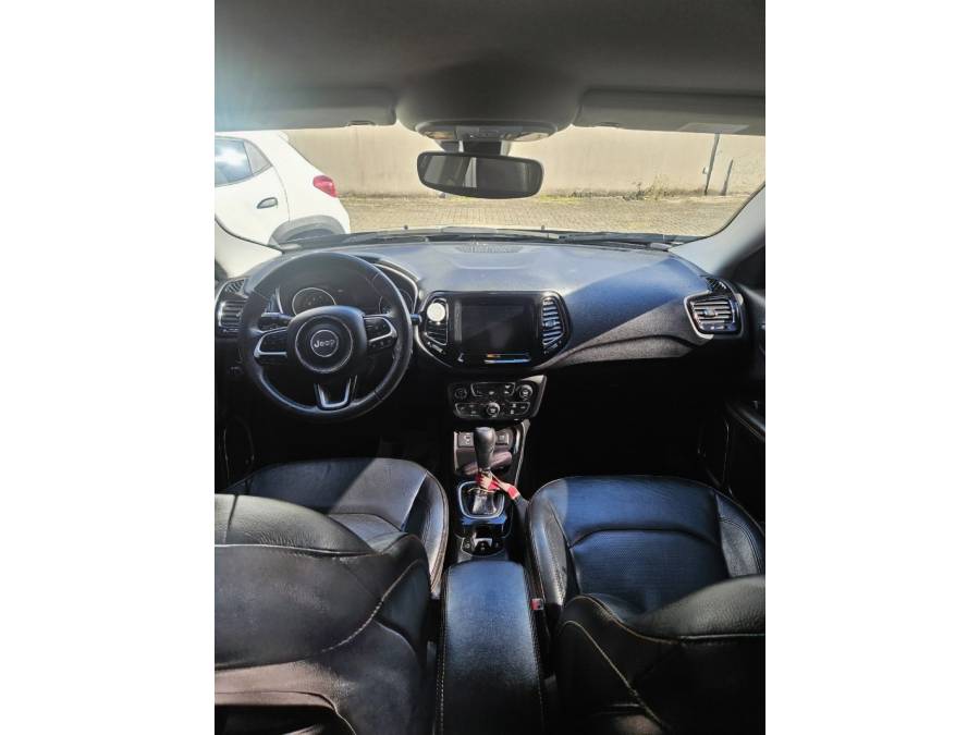 JEEP - COMPASS - 2018/2019 - Preta - R$ 105.000,00