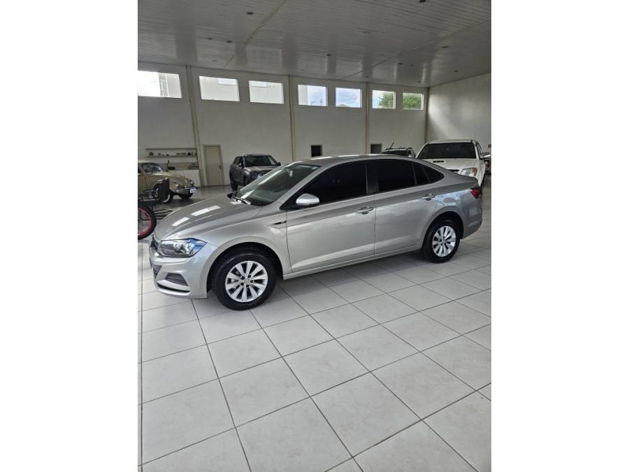 VOLKSWAGEN - VIRTUS - 2018/2019 - Prata - R$ 72.000,00