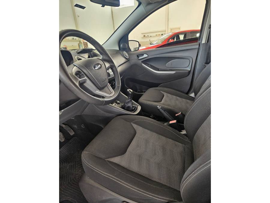 FORD - KA - 2017/2018 - Prata - R$ 44.000,00