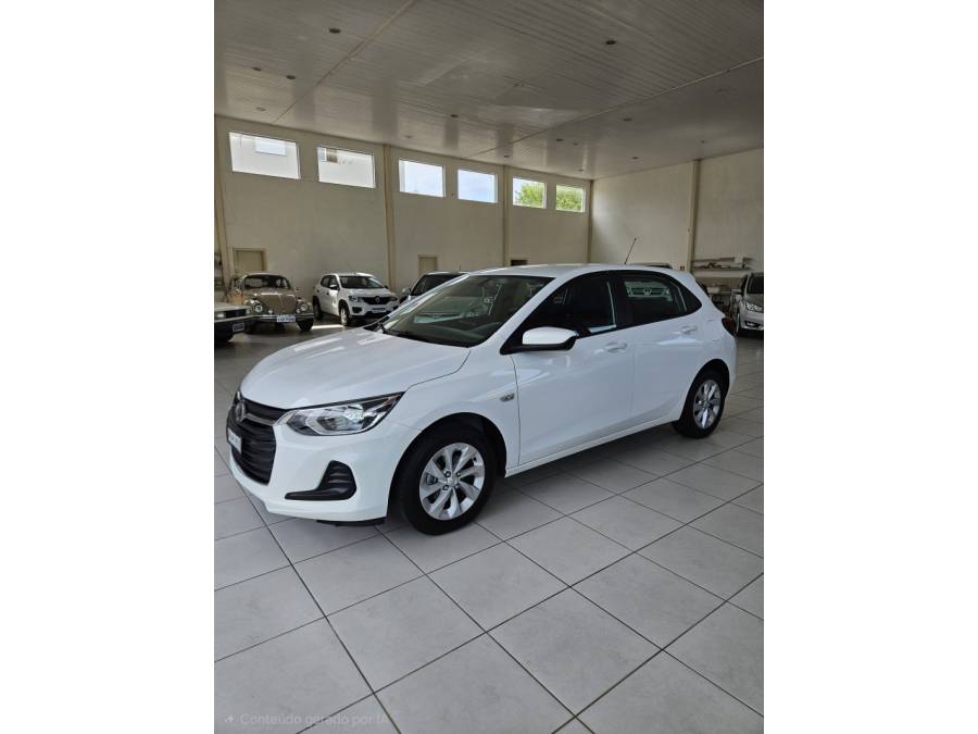 CHEVROLET - ONIX - 2022/2023 - Branca - Sob Consulta