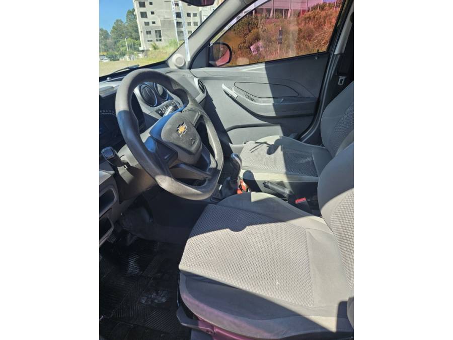 CHEVROLET - MONTANA - 2014/2014 - Preta - R$ 43.000,00