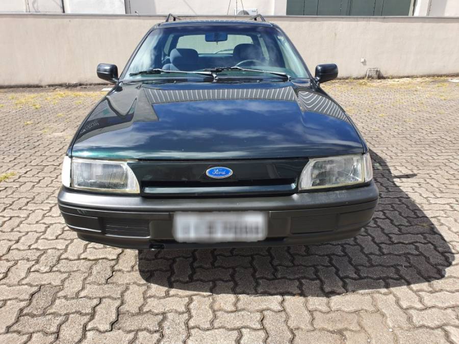 FORD - VERSAILLES - 1993/1994 - Verde - R$ 30.000,00