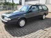 FORD - VERSAILLES - 1993/1994 - Verde - R$ 30.000,00