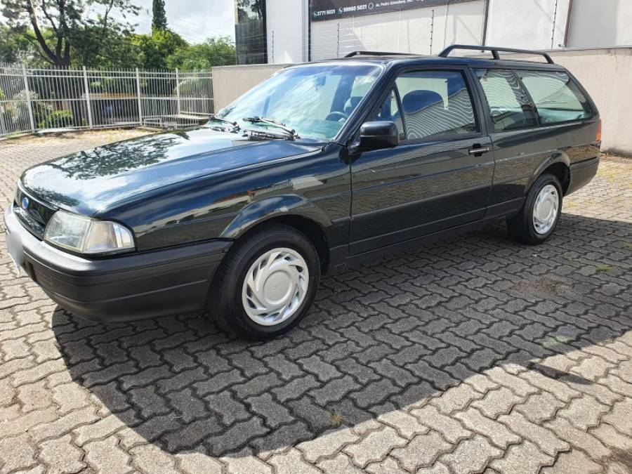 FORD - VERSAILLES - 1993/1994 - Verde - R$ 30.000,00