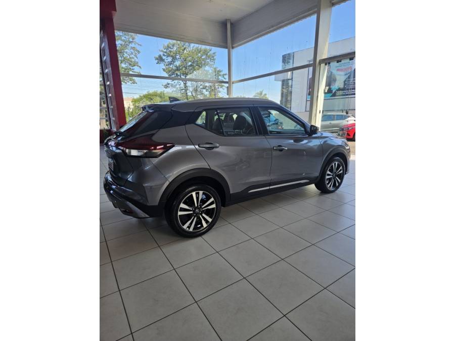 NISSAN - KICKS - 2024/2024 - Cinza - R$ 118.500,00