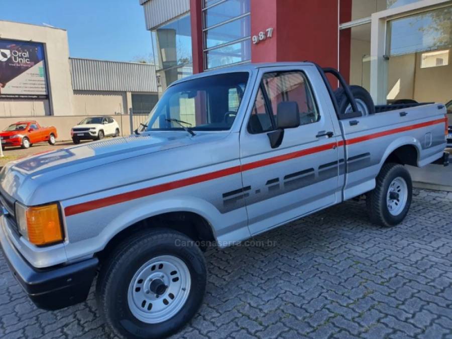 FORD - F-1000 - 1995/1995 - Prata - R$ 80.000,00