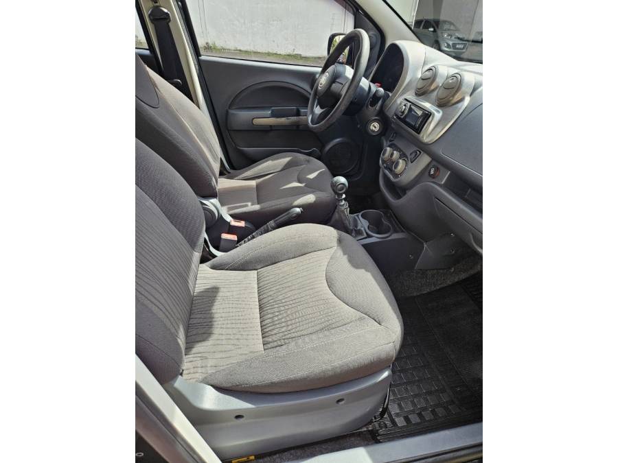 FIAT - UNO - 2010/2011 - Preta - R$ 32.500,00
