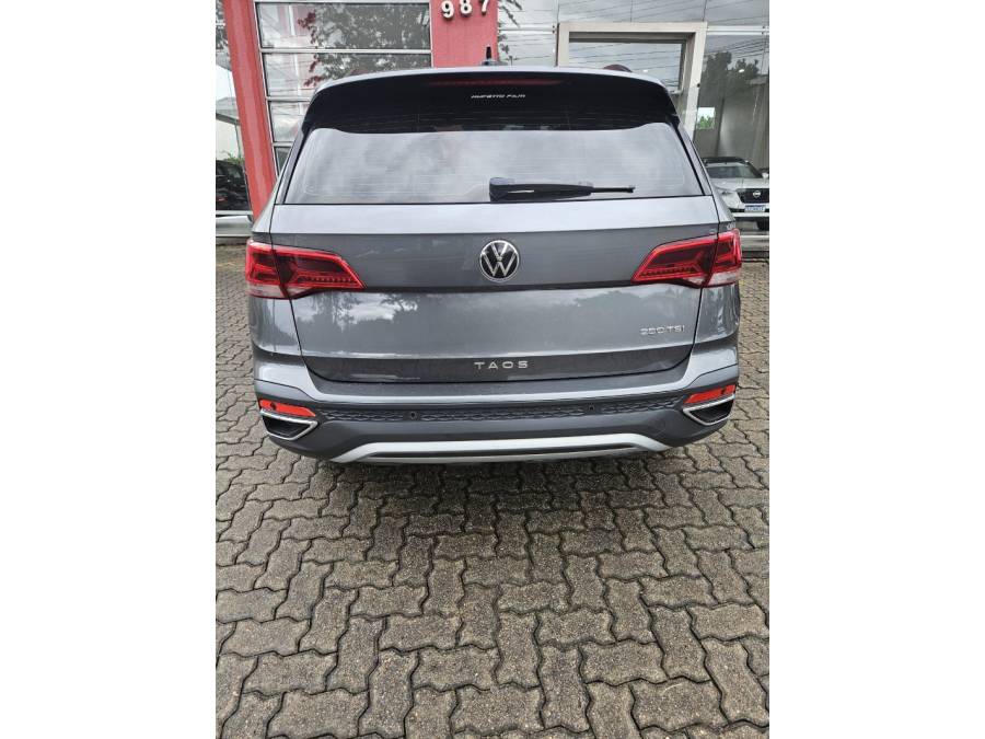 VOLKSWAGEN - TAOS - 2021/2022 - Cinza - R$ 128.000,00
