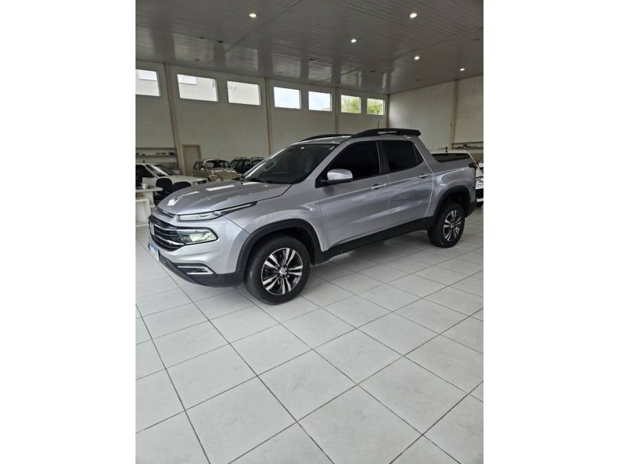 FIAT - TORO - 2022/2022 - Prata - R$ 114.000,00