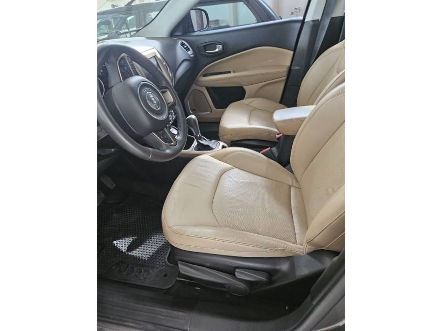 JEEP - COMPASS - 2016/2017 - Cinza - R$ 85.000,00