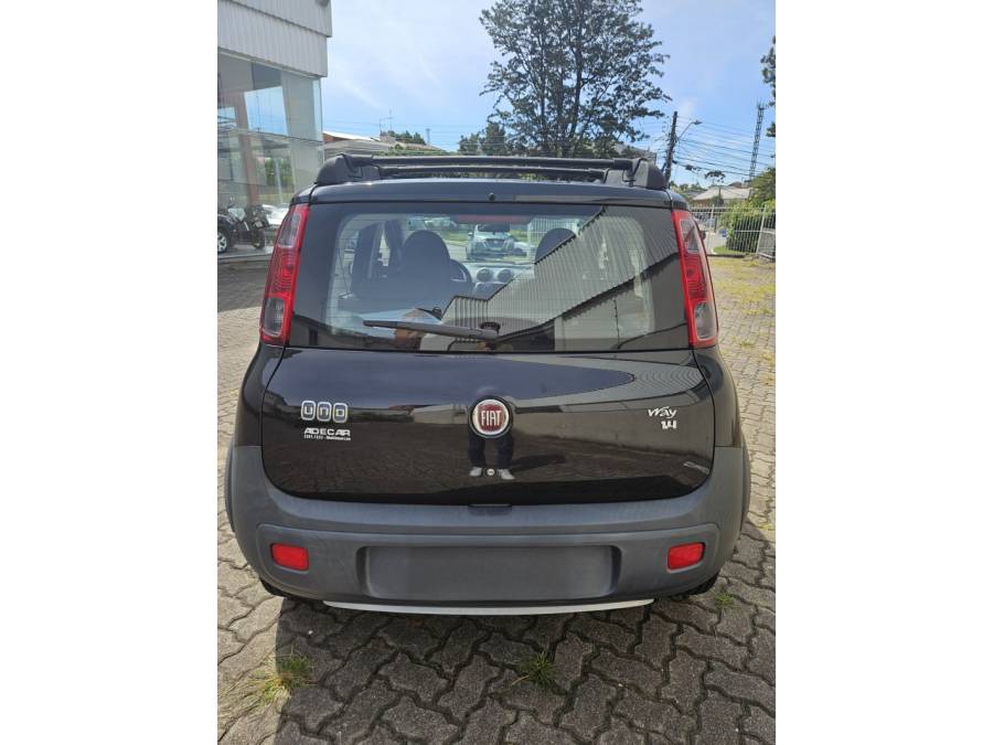 FIAT - UNO - 2010/2011 - Preta - R$ 32.500,00