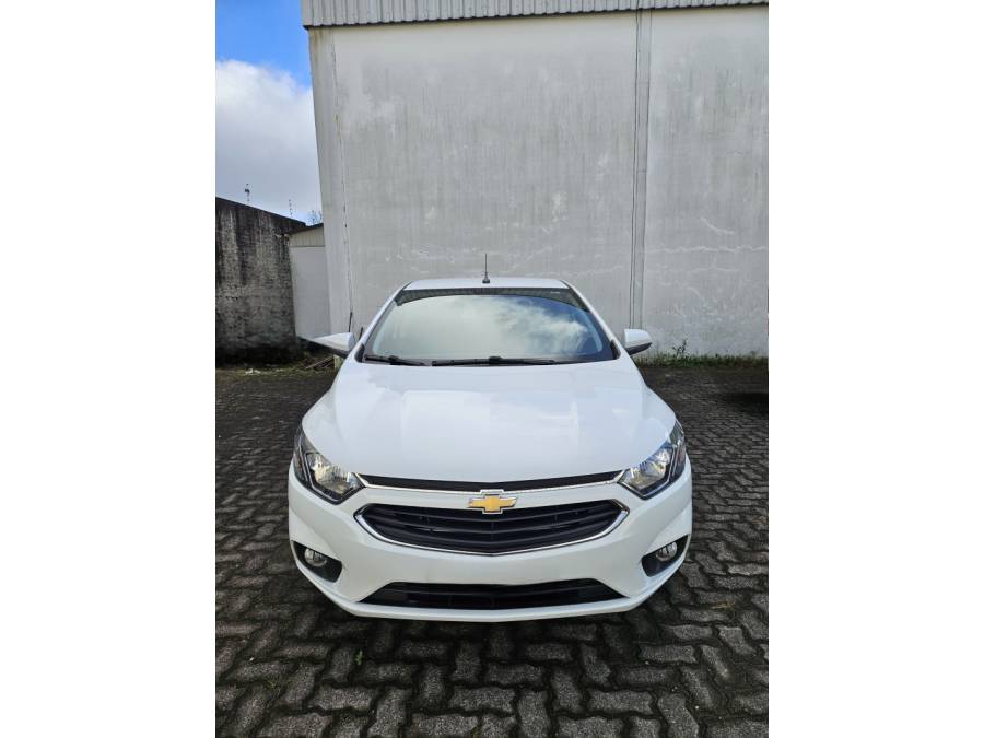 CHEVROLET - ONIX - 2018/2019 - Branca - R$ 68.000,00