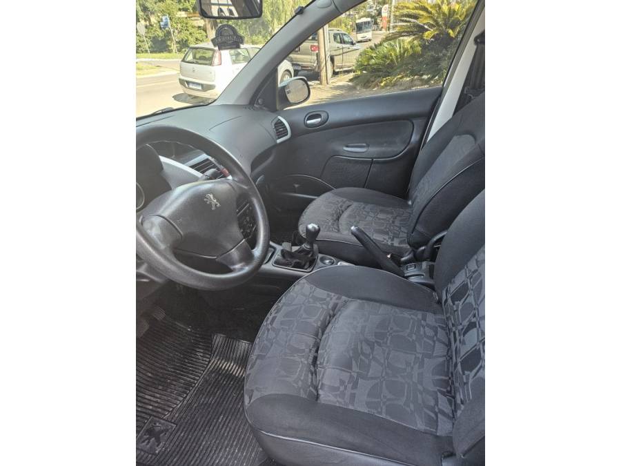 PEUGEOT - 207 - 2010/2011 - Branca - R$ 24.000,00