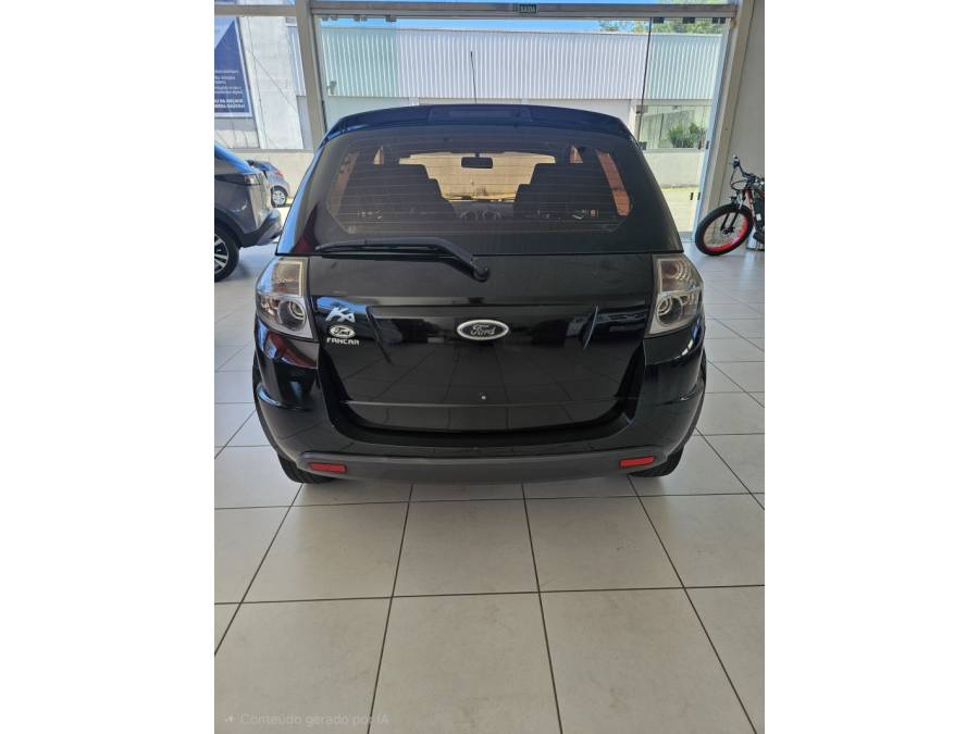FORD - KA - 2012/2013 - Preta - R$ 30.000,00