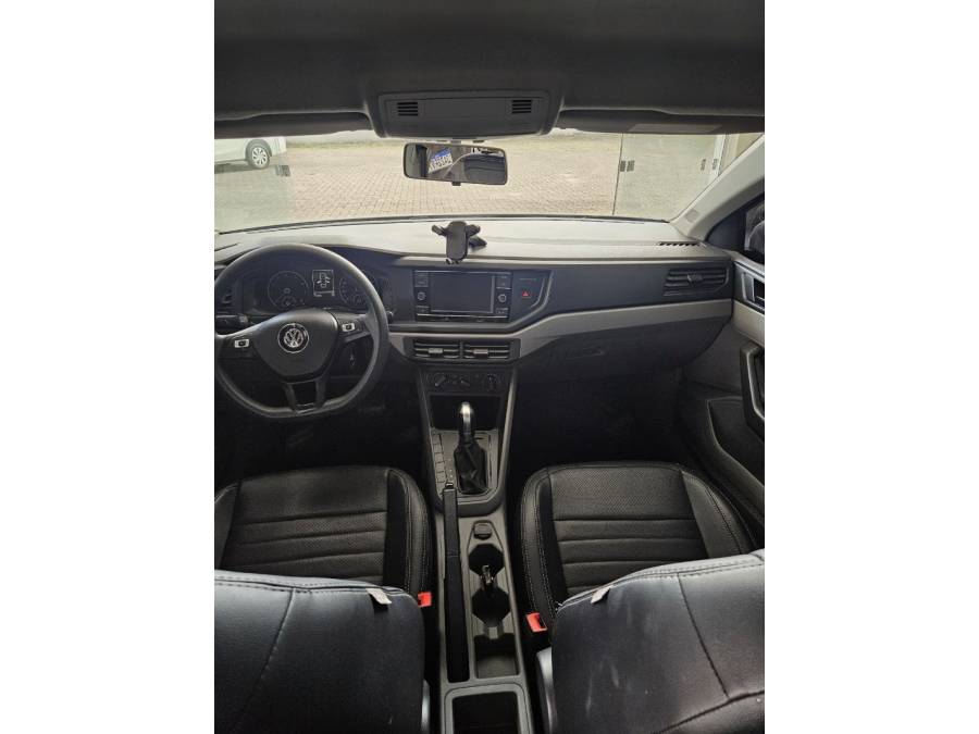 VOLKSWAGEN - VIRTUS - 2018/2019 - Prata - R$ 72.000,00