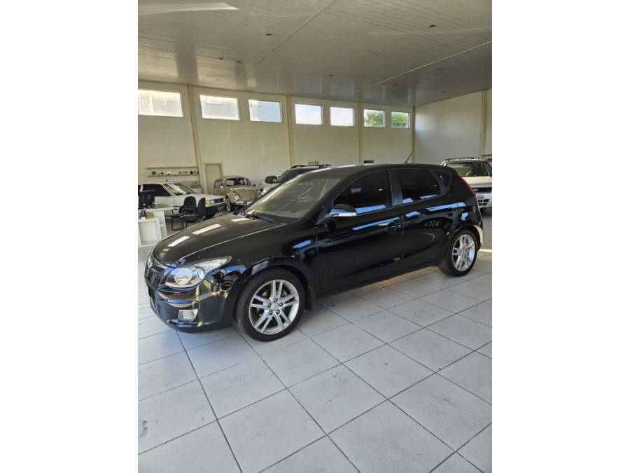 HYUNDAI - I30 - 2010/2011 - Preta - R$ 45.000,00